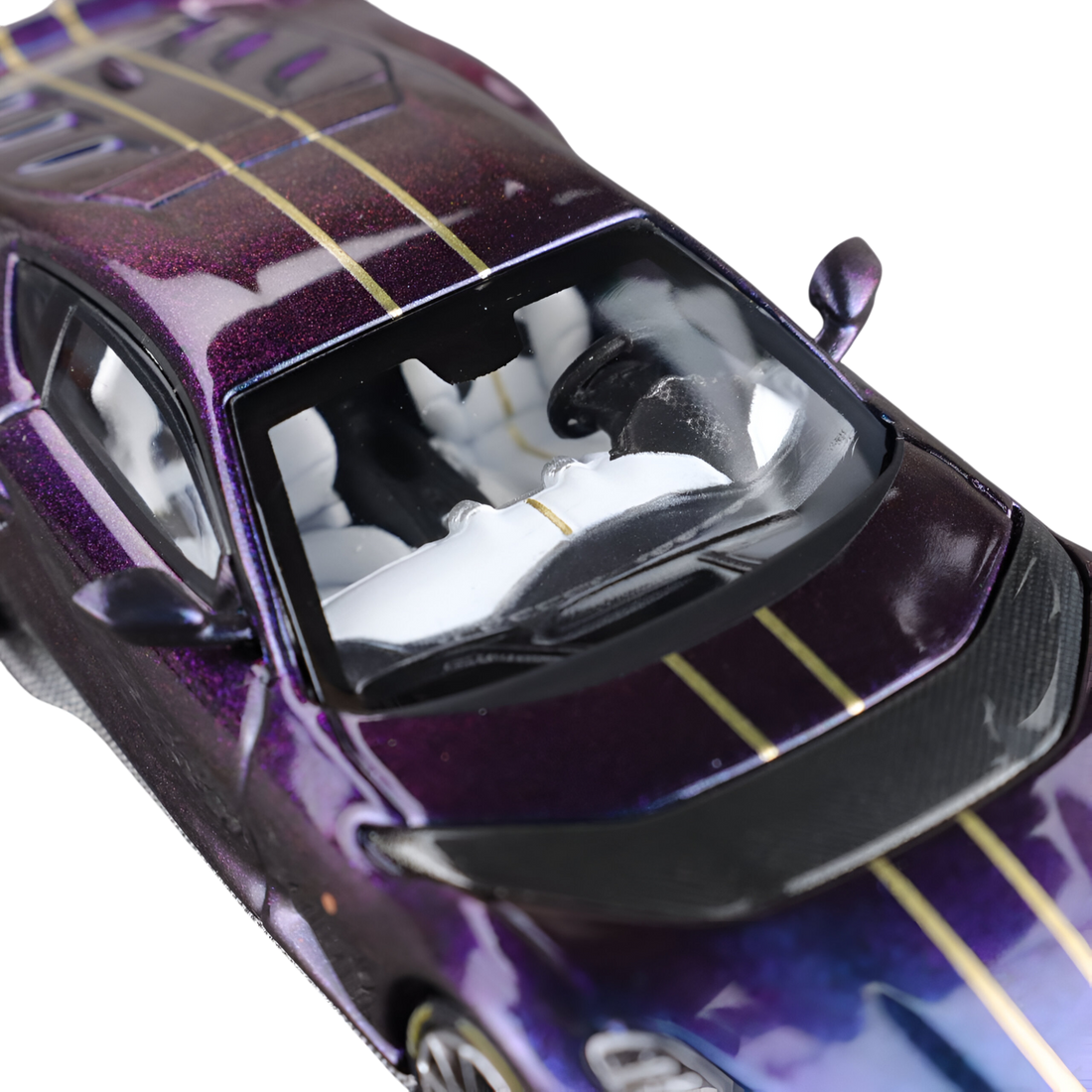 Ferrari 812C Chameleon Purple 1:64 by TOC  4