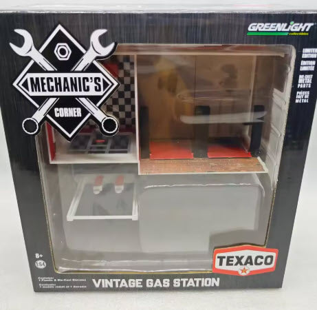Texaco Vintage Gas Station Diorama 1:64 by Greenlight (Pre-order) 5