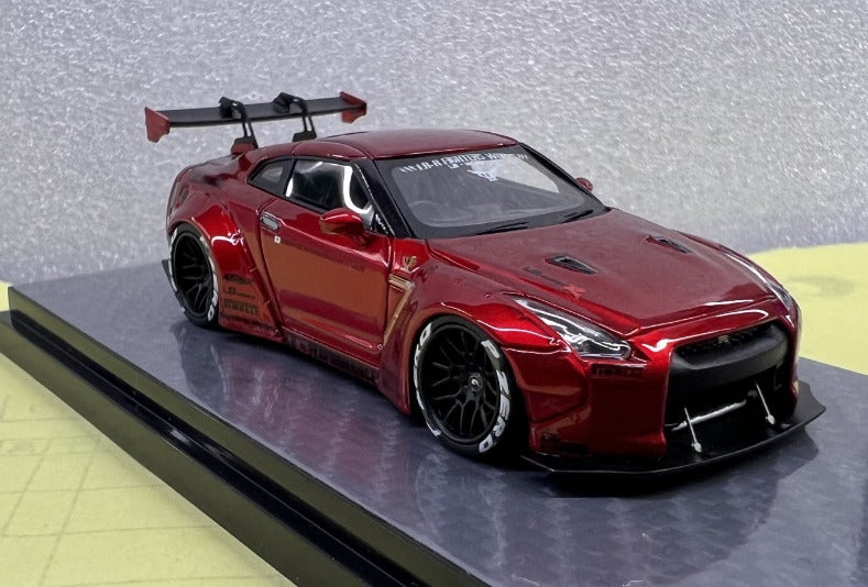 Nissan Skyline GT-R R35 Fighter Grey / Candy Red Limited to 299 Pcs Each 1:64 by Error404 Red Close Up