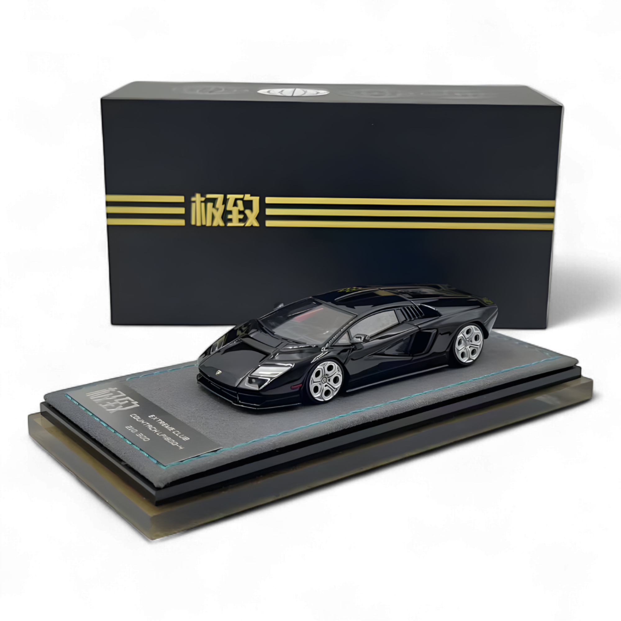 Lamborghini Countach LPI800-4 Nero Helene 1:64 by Extreme Club 