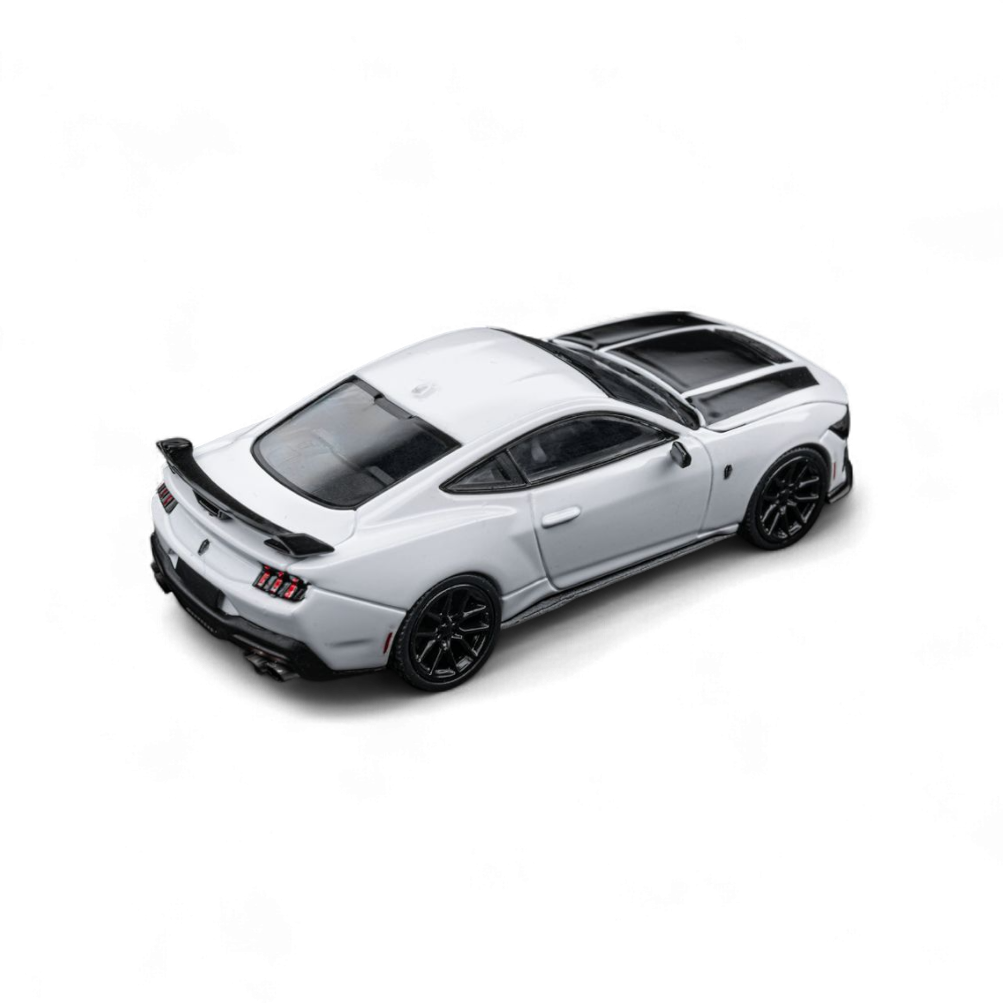 Mustang Dark Horse - Crystal White - Black Wheels 1:64 by DCM 3
