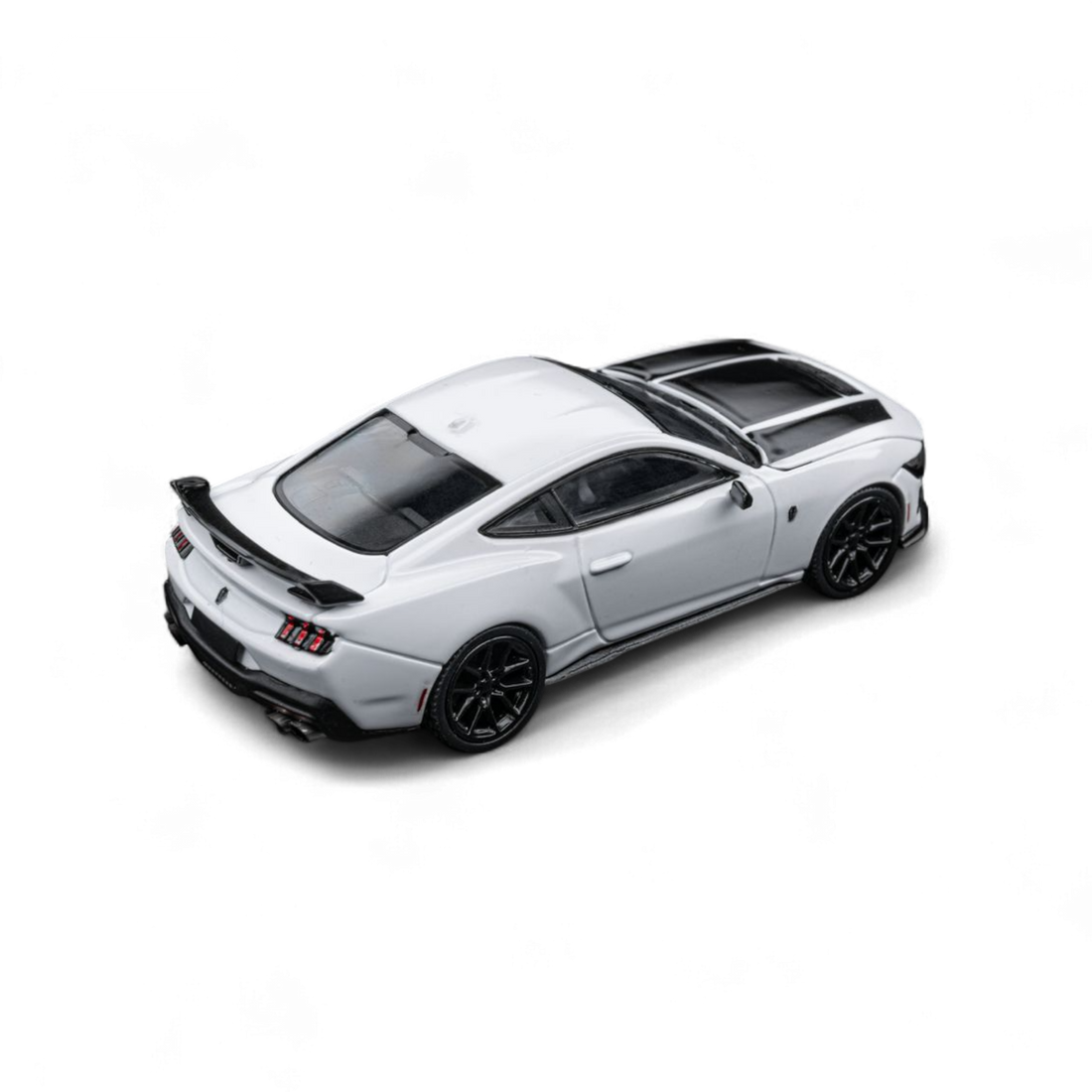 Mustang Dark Horse - Crystal White - Black Wheels 1:64 by DCM 3