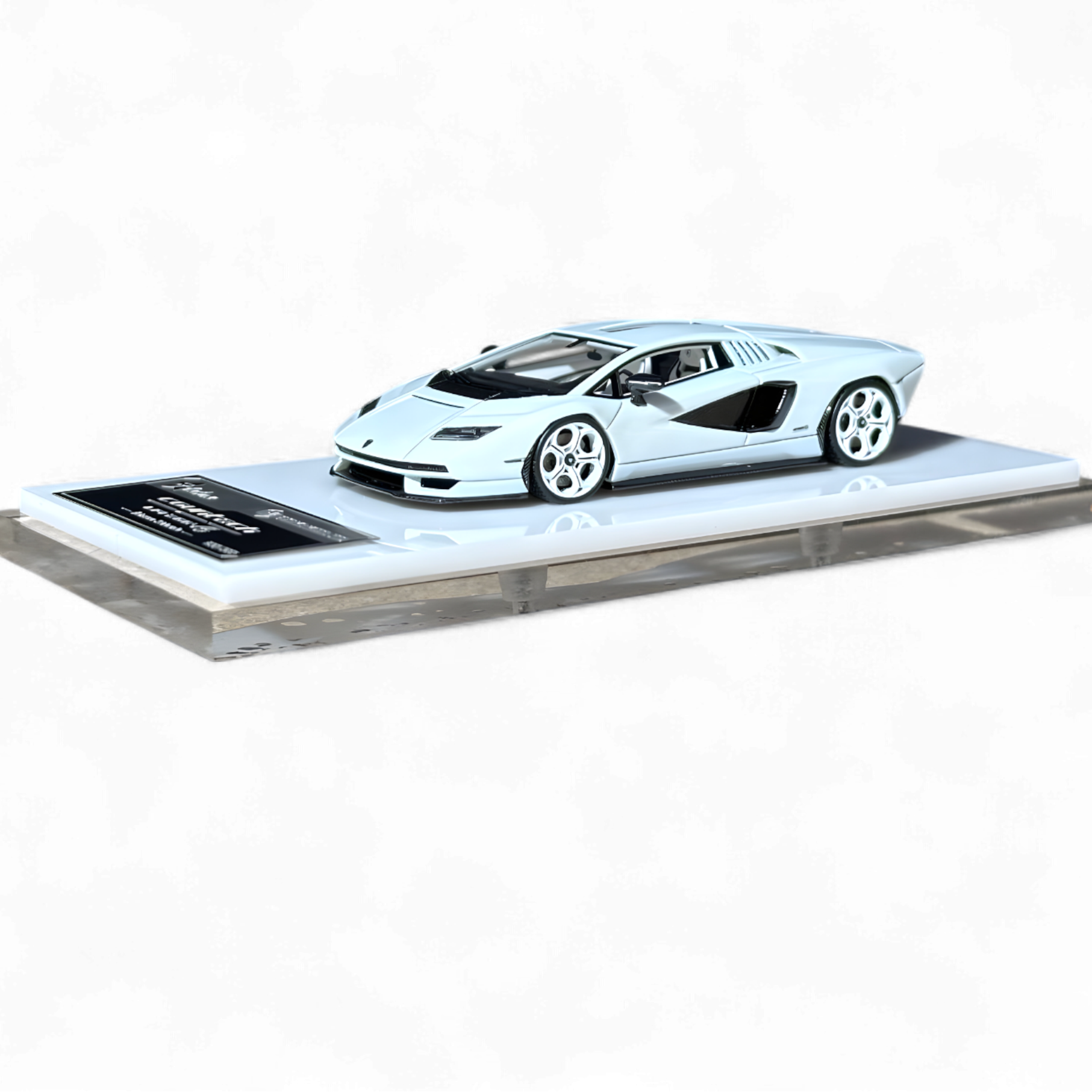 NEO COUNTACH LPI 800-4 BIANCO SIDERALE 1:64 Resin by Fuelme Model