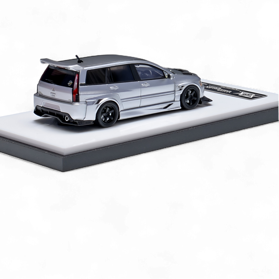 Mitsubishi Lancer EVO 9 Wagon 1:64 by Error404  5