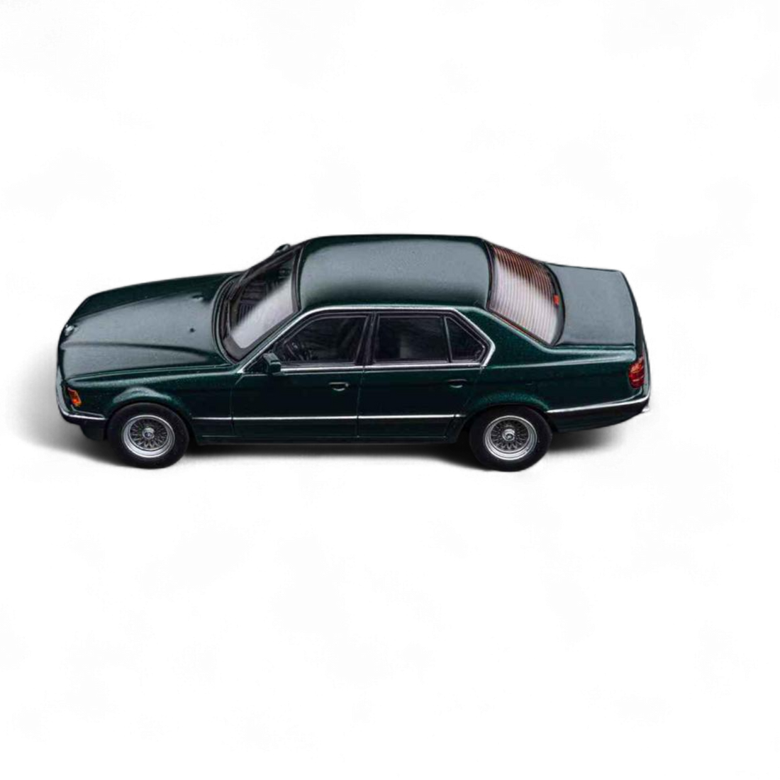BMW E32 7-Series Sedan Oxford Metallic Green 1:64 by DCM 3