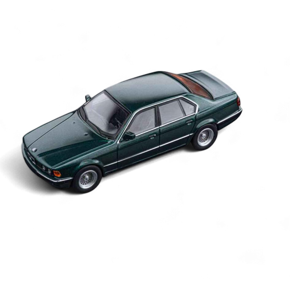 BMW E32 7-Series Sedan Oxford Metallic Green 1:64 by DCM 