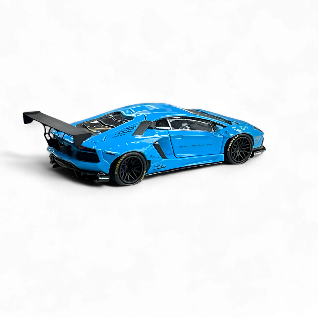 Lamborghini LP700-4 BB Blue 1:64 by Pgm  3
