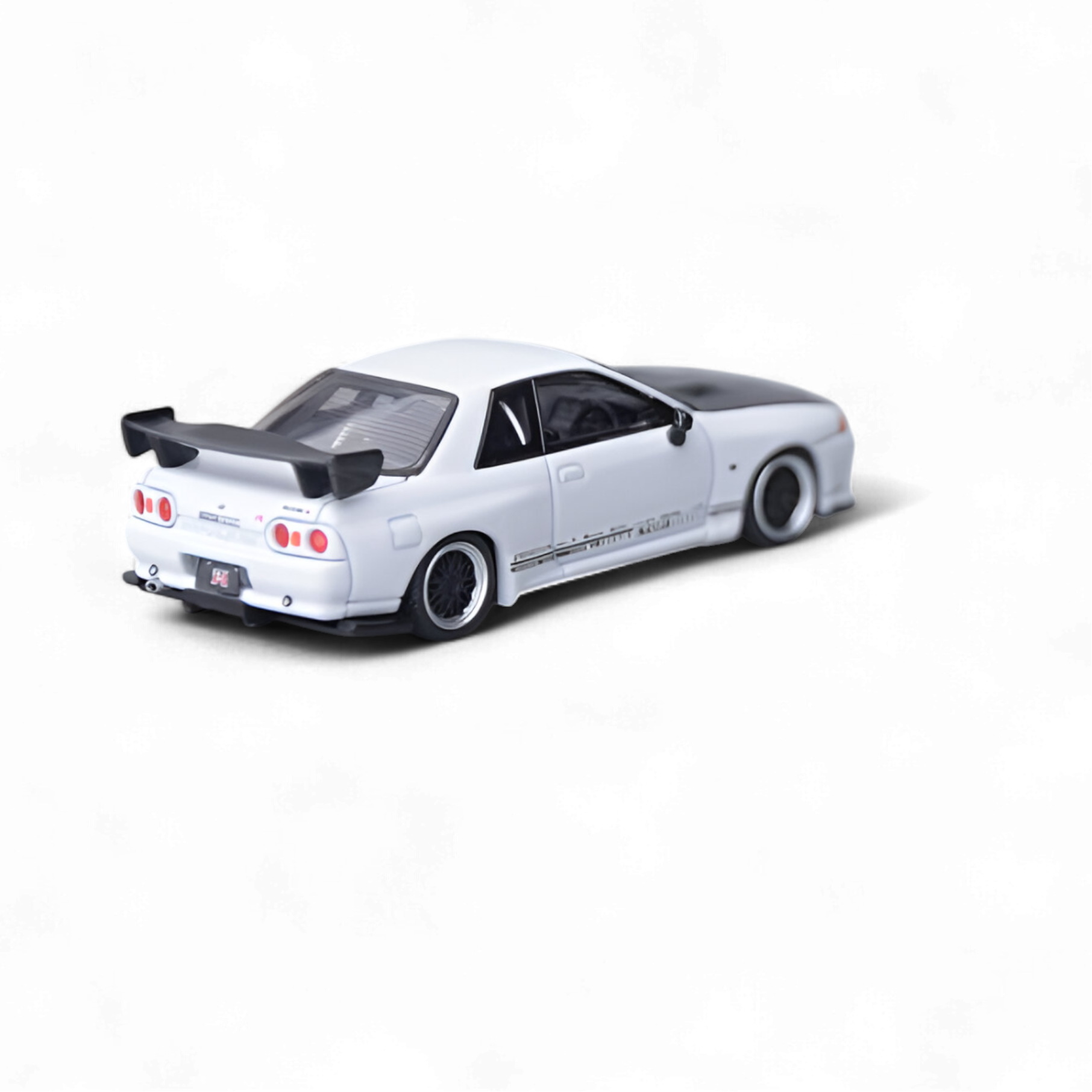 Nissan Skyline GT-R R32 Top Secret Modified VR32 White 1:64 by Focal Horizon 4