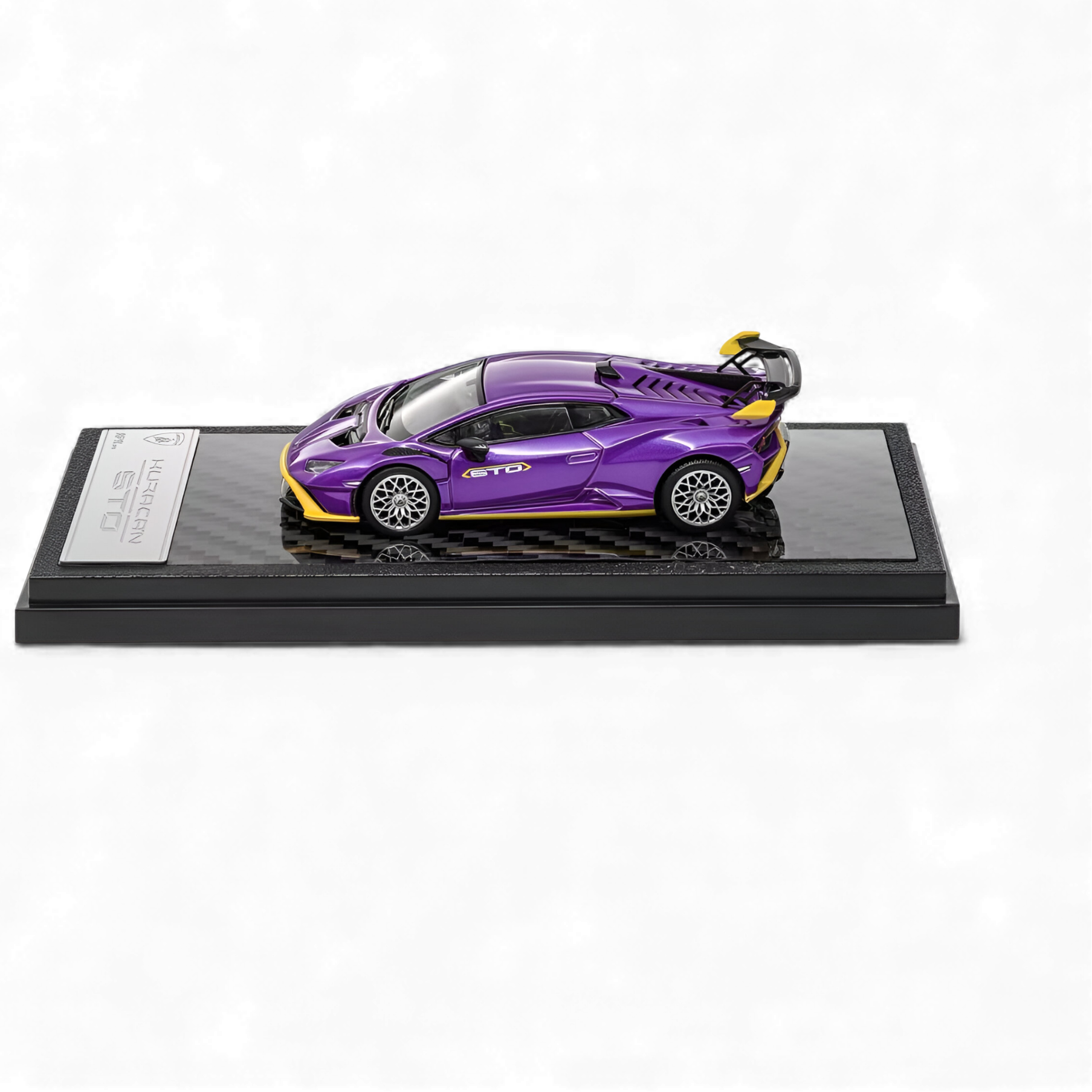 Side profile of LCD Models Lamborghini Huracán STO 1:64 collectible