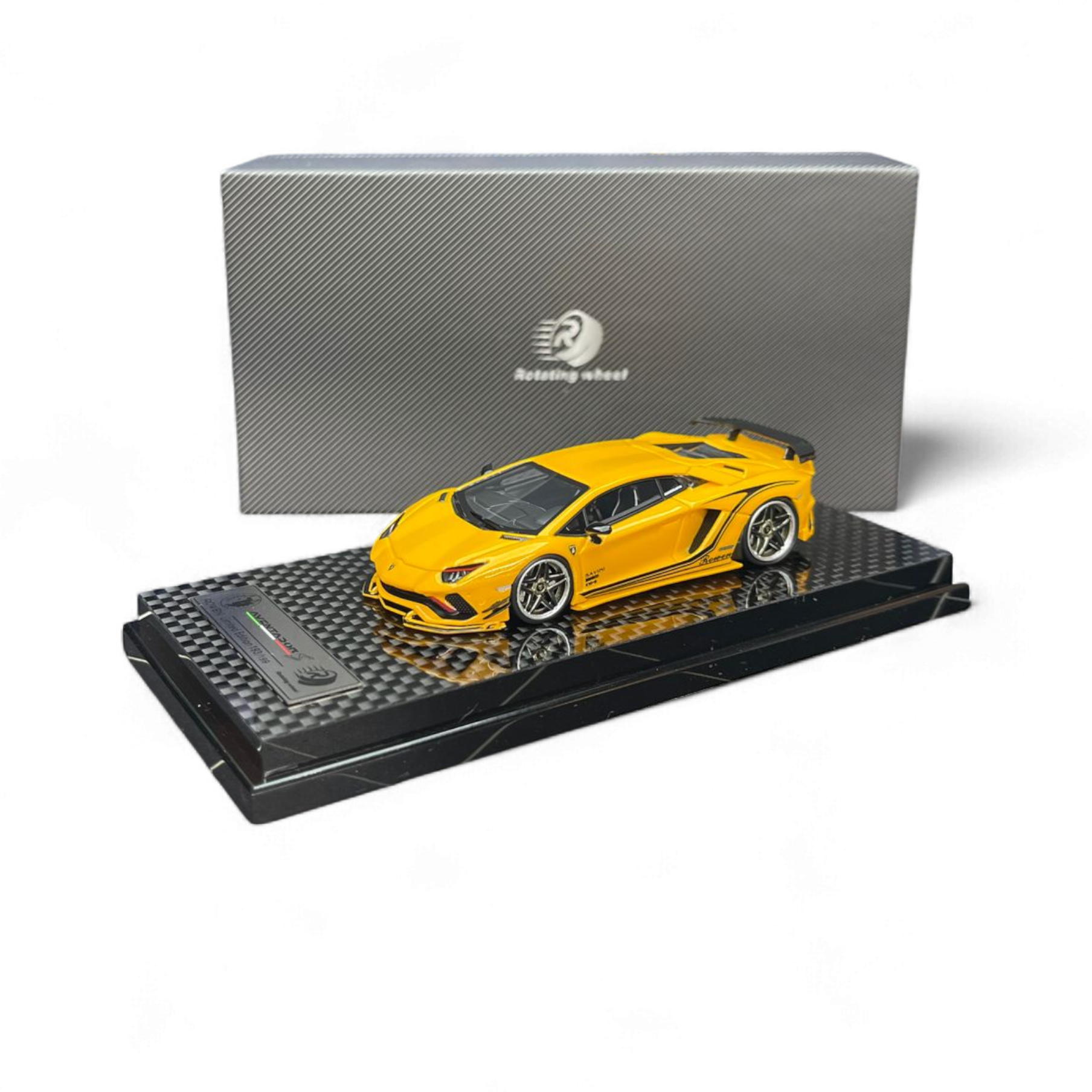Rowen Aventador S - Pearl Yellow 1/64 by Rotating Wheel