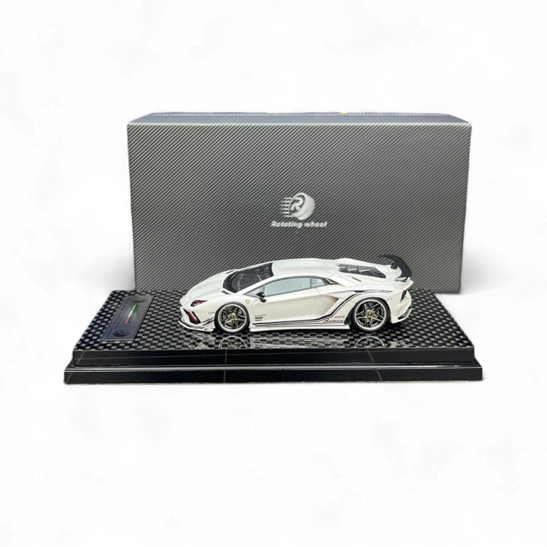 Rowen Aventador S - Pearl White 1/64 by Rotating Wheel  2