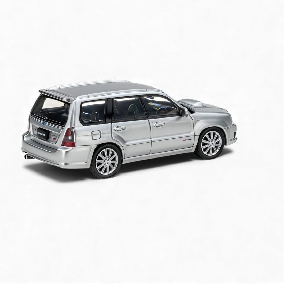 Subaru Forester Silver 1:64 by Fiberrun  3