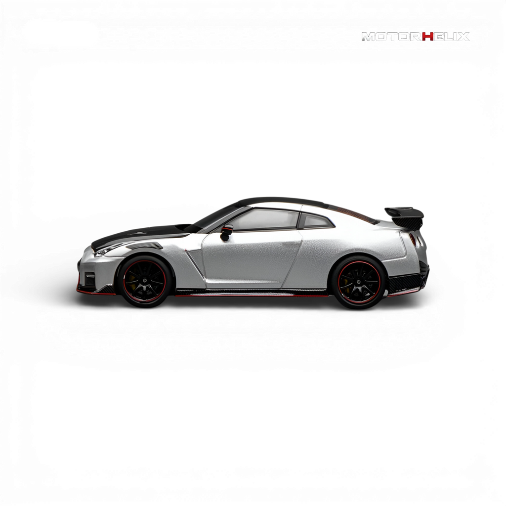 MotorHelix Nissan GT-R NISMO (R35) 2022 Silver 1:64 Diecast Model