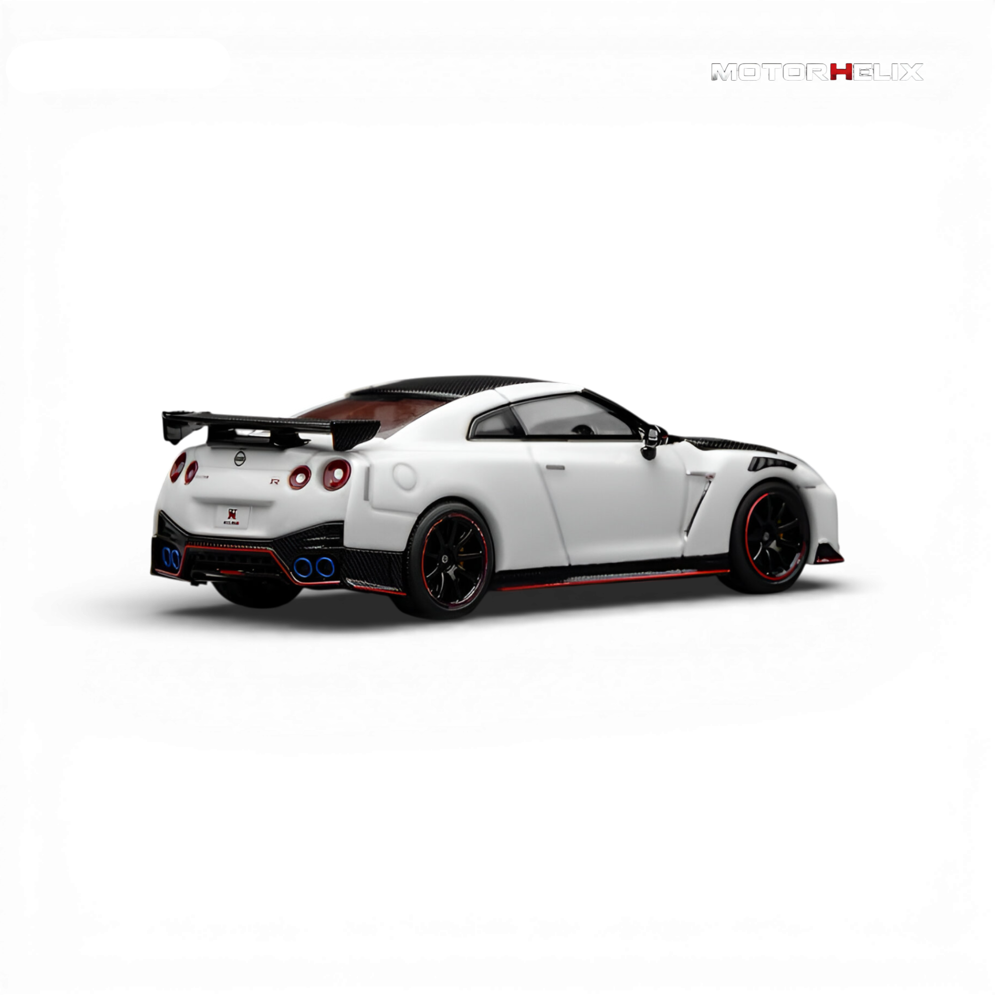 Side profile of the MotorHelix Nissan GT-R NISMO (R35) Special Edition 202