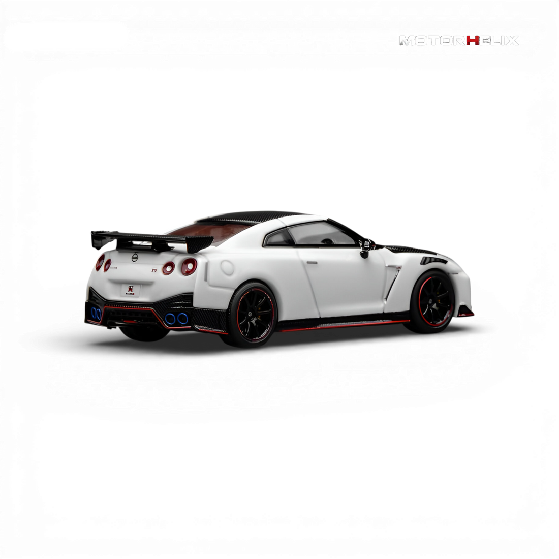 Side profile of the MotorHelix Nissan GT-R NISMO (R35) Special Edition 202
