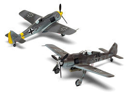 Level 1 Model Kit Focke-Wulf Fw190-A8/F-8 Fighter Aircraft with 2 Scheme Options 1/72 Plastic Model Kit by Airfix-2