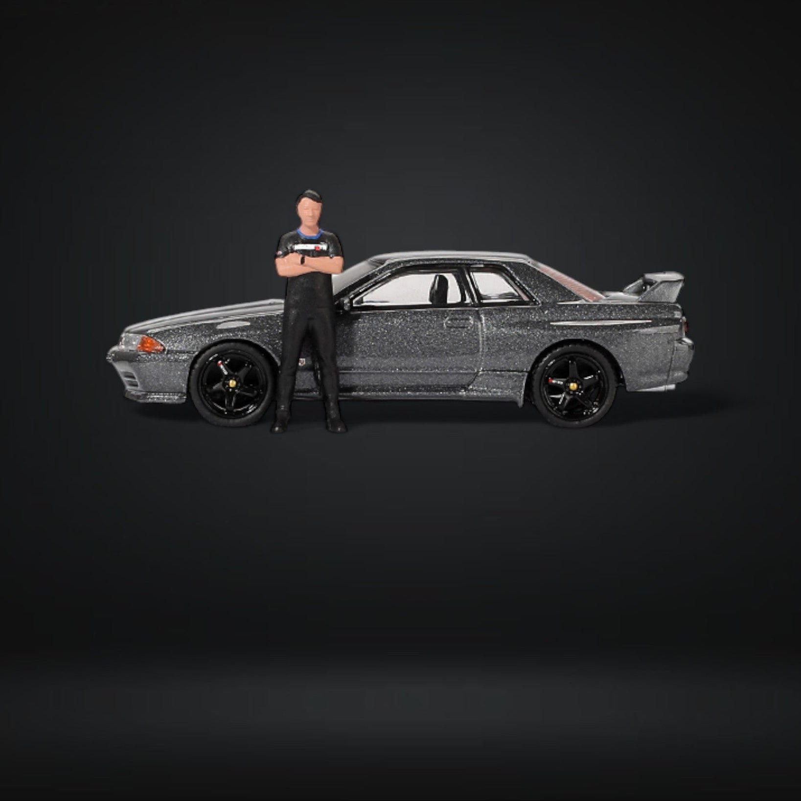 Nissan Skyline R32 Nismo Gunmetal With Matsuda Figure #869 1:64 MGT00869 by Mini-GT  3