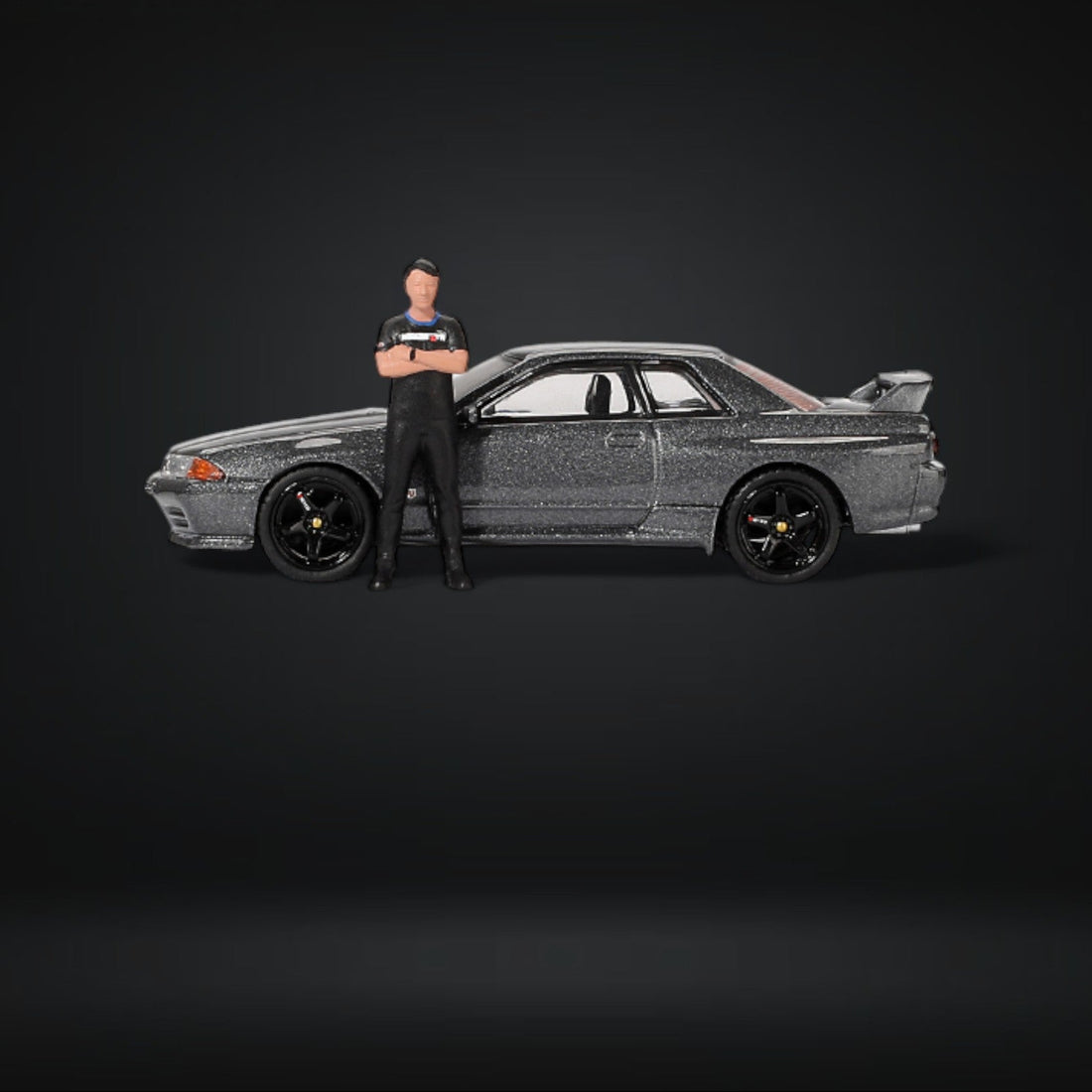 Nissan Skyline R32 Nismo Gunmetal With Matsuda Figure #869 1:64 MGT00869 by Mini-GT  3