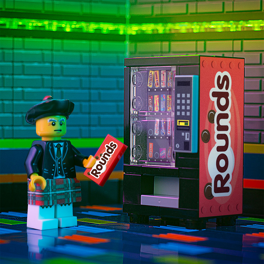 Rounds - B3 Customs Candy Bar Vending Machine made using LEGO parts 2