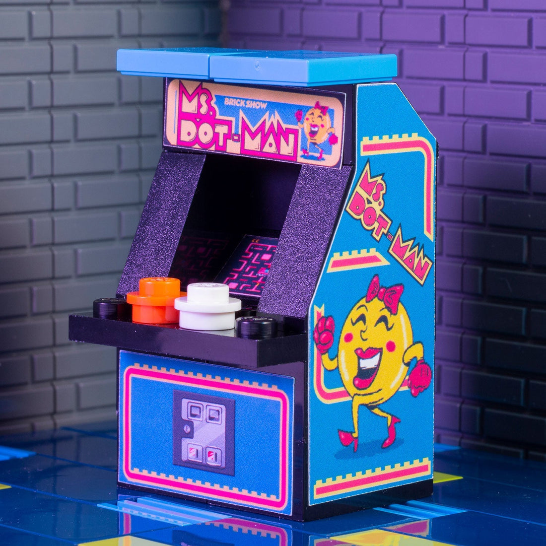 Ms. Dot-Man Custom Arcade Machine made with LEGO parts - B3 Customs