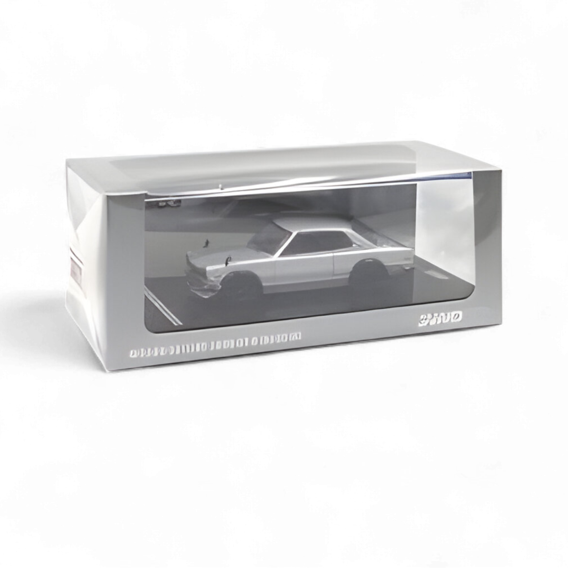 Nissan Skyline 2000GT-R (KPGC10) in Silver 1:64 by Inno64 3