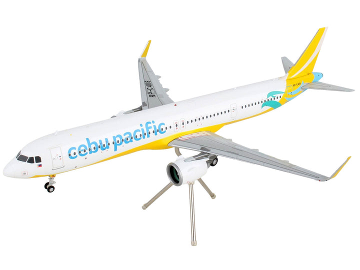 Airbus A321neo Commercial Aircraft "Cebu Pacific" White and Yellow "Gemini 200" Series 1/200 Diecast Model Airplane by GeminiJets 2