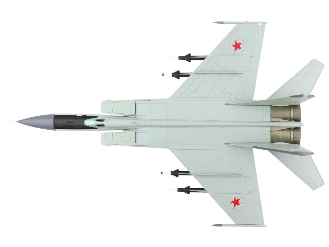 Mikoyan-Gurevich MiG-25PDS Aircraft "146th Guards Fighter Aviation Regiment 50th Anniversary of October" (1990) Soviet Air Force "Air Power Series" 1/72 Diecast Model by Hobby Master-3