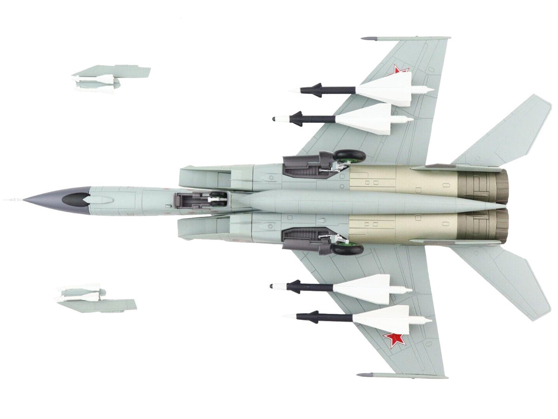 Mikoyan-Gurevich MiG-25PDS Aircraft "146th Guards Fighter Aviation Regiment 50th Anniversary of October" (1990) Soviet Air Force "Air Power Series" 1/72 Diecast Model by Hobby Master-4