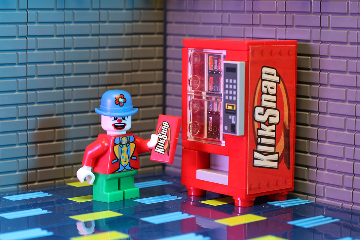 Klik Snap - B3 Customs® Candy Vending Machine 3