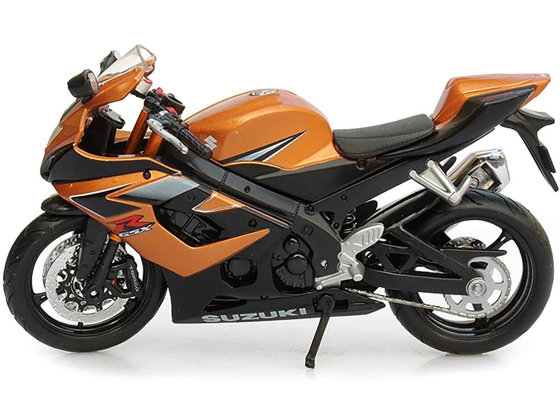 Suzuki GSX R1000 Bronze 1/12 Diecast Motorcycle Model by Maisto-2