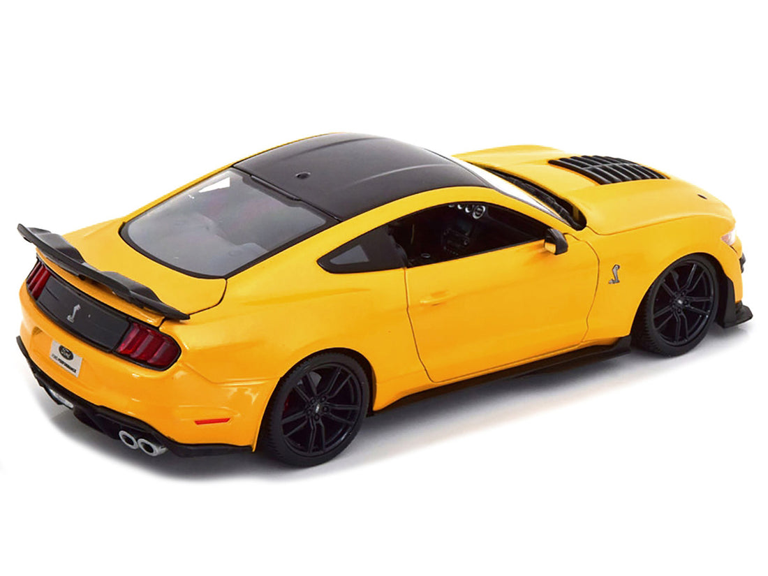 2020 Ford Mustang Shelby GT500 Yellow with Black Top "Special Edition" 1/18 Diecast Model Car by Maisto-3