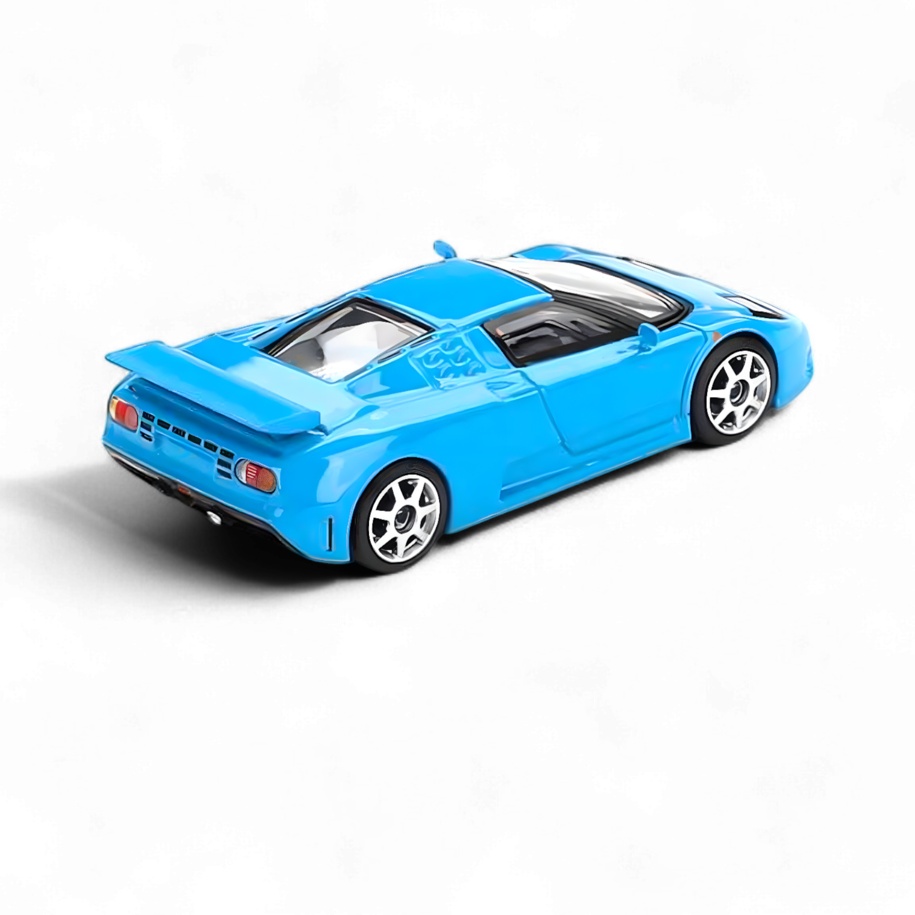 Bugatti EB110 Super Sport Blu Bugatti #890 1:64 by Mini-GT 2