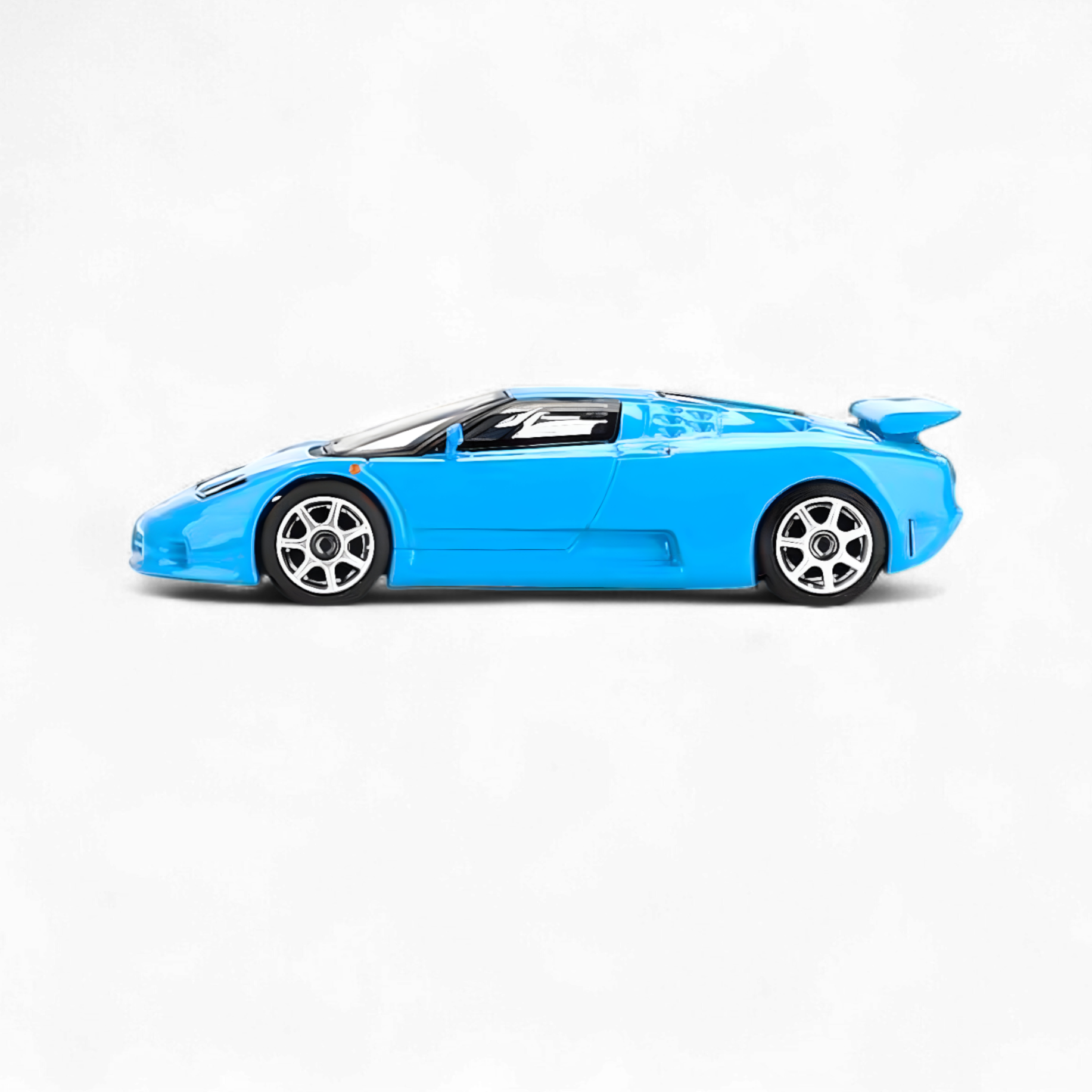 Bugatti EB110 Super Sport Blu Bugatti #890 1:64 by Mini-GT 3