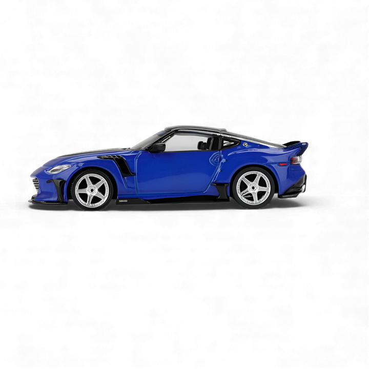 Front three-quarter view of Nissan Z VeilSide FFZ400 Seiran Blue
