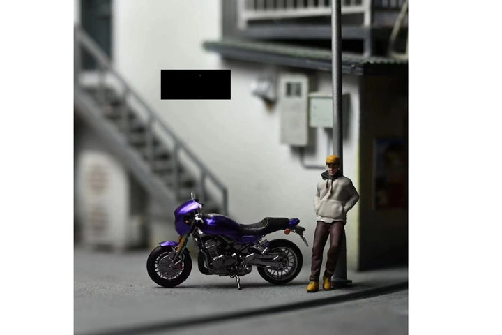 EHC Model Figure Set 2019 Kawasaki z900rs With Boy Figure 1:64 (resin) Left View