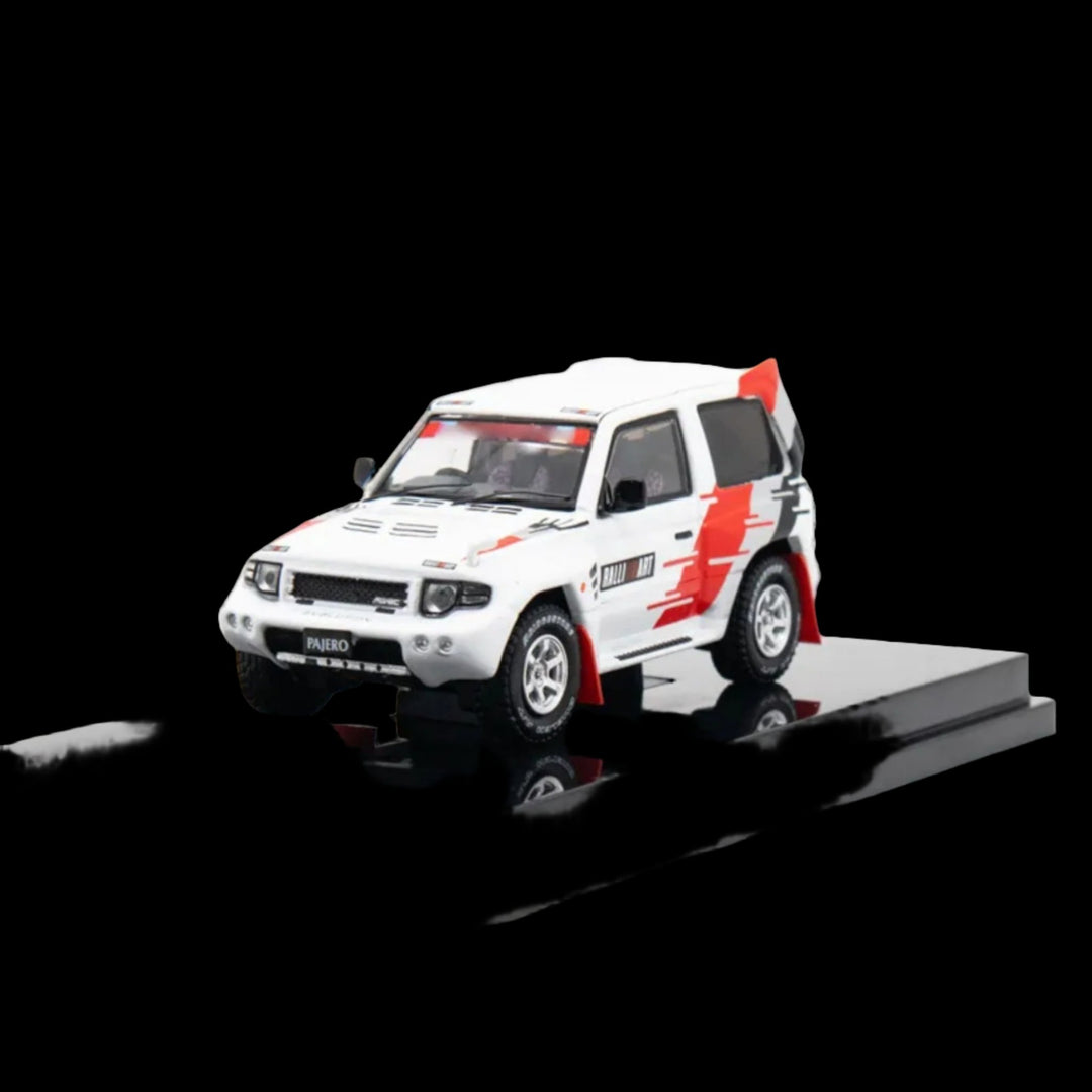 Mitsubishi Pajero Evolution "RALLIART" in White 1:64 by Inno64 IN64-EVOP-RAWHI