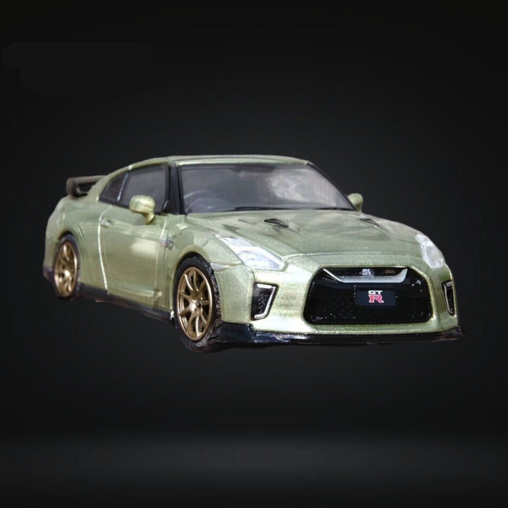 Nissan Skyline GT-R R35 Millenium Jade 1:64 by Inno64 IN64-R35-MJADE Angled Front View