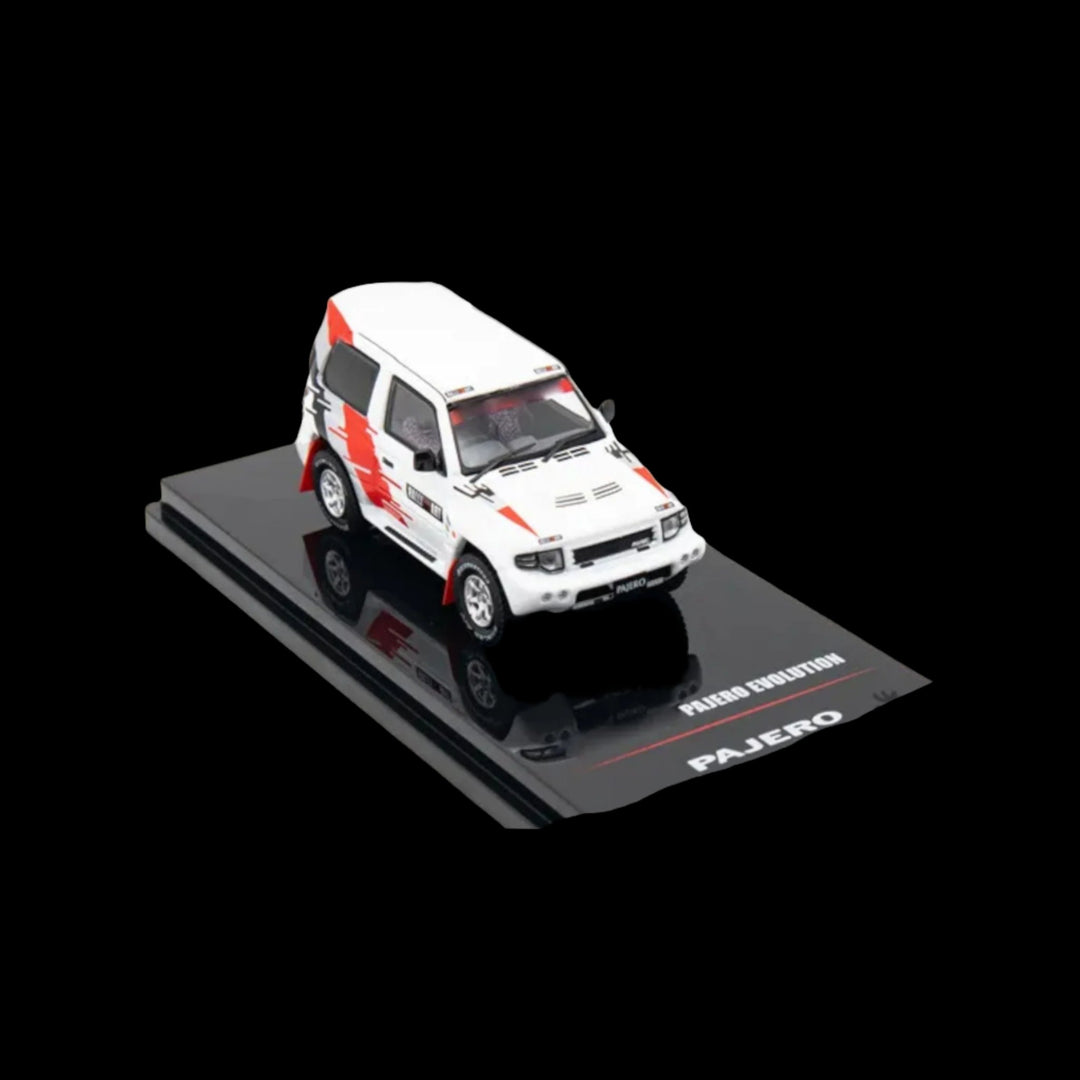 Mitsubishi Pajero Evolution "RALLIART" in White 1:64 by Inno64 IN64-EVOP-RAWHI Angled Front View