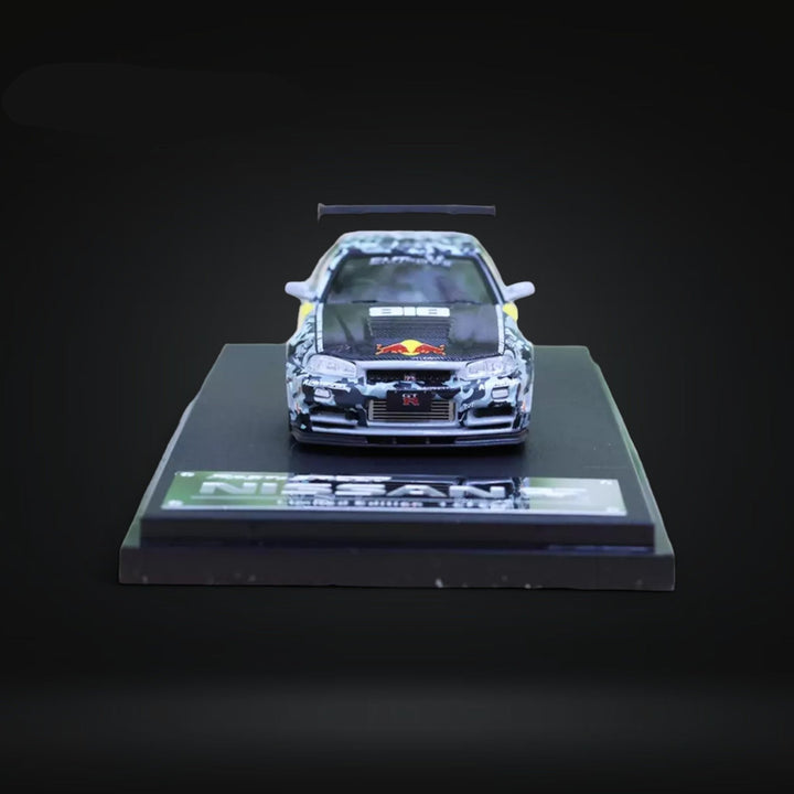 Nissan Skyline GT-R R34 Z-Tune in Red Bull Livery 1:64 Diecast Mounted Front View 2