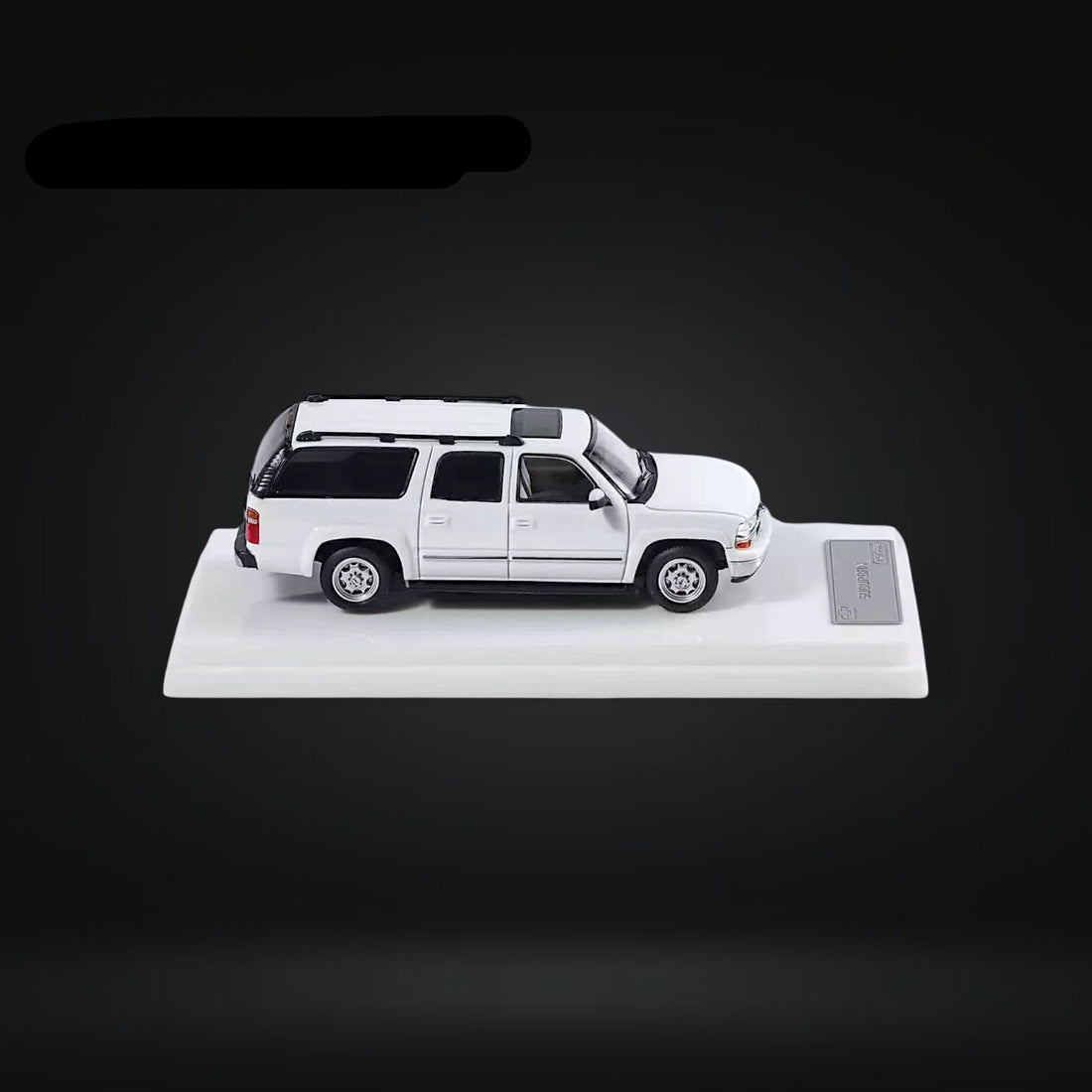 Chevrolet Suburban in White 1:64 by MK Miniatures 4