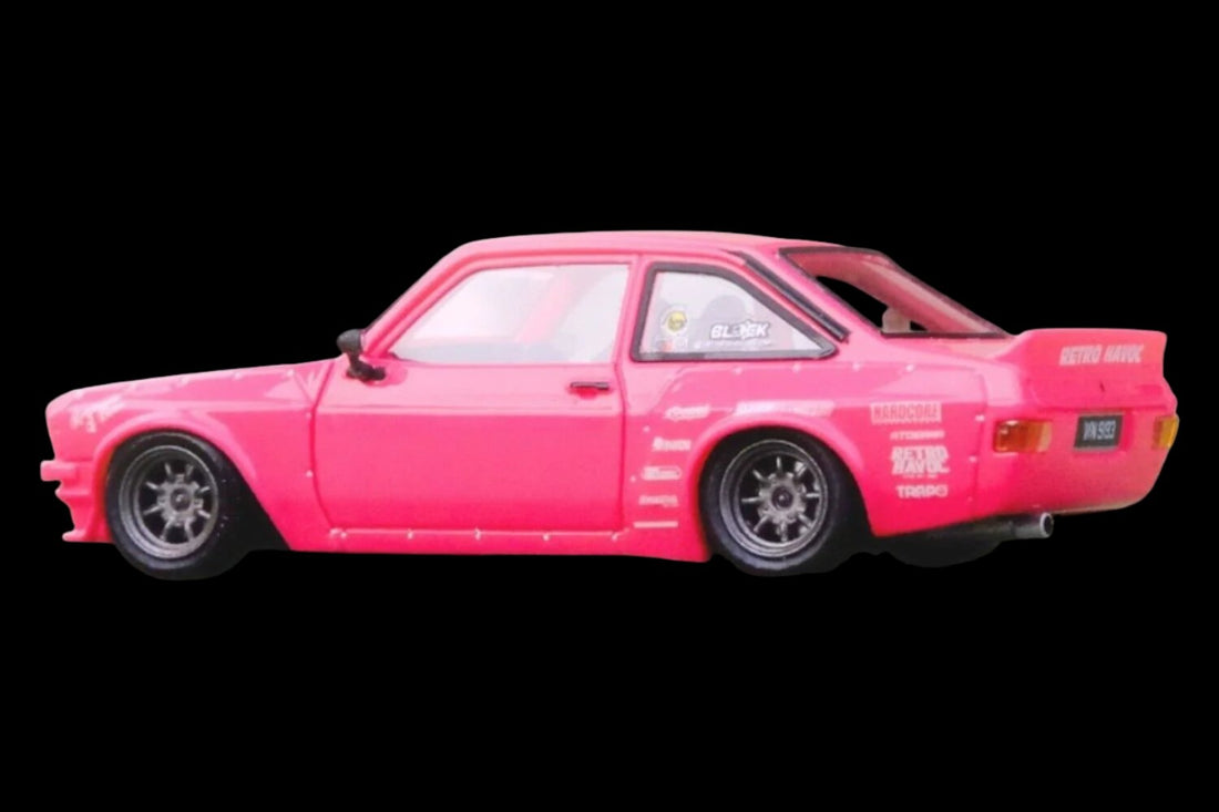 Ford Escort MK2 Pandem "Emotion" Retro Havoc Pink 1:64 by Inno64  IN64R-MK2P-ERH Close Up View