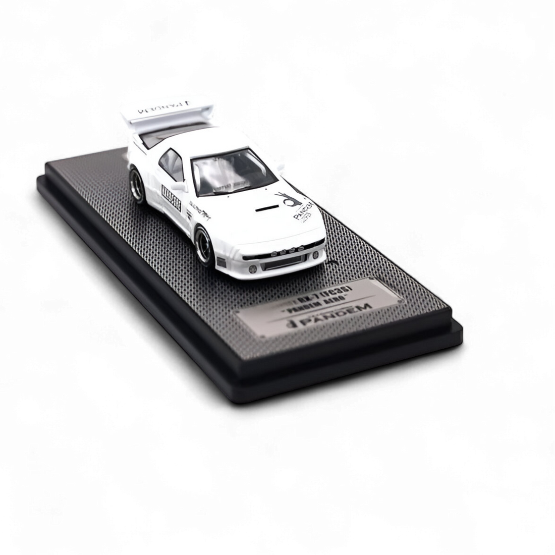Mazda RX-7 FC3S Pandem Aero White 1:64 by Inno64  2