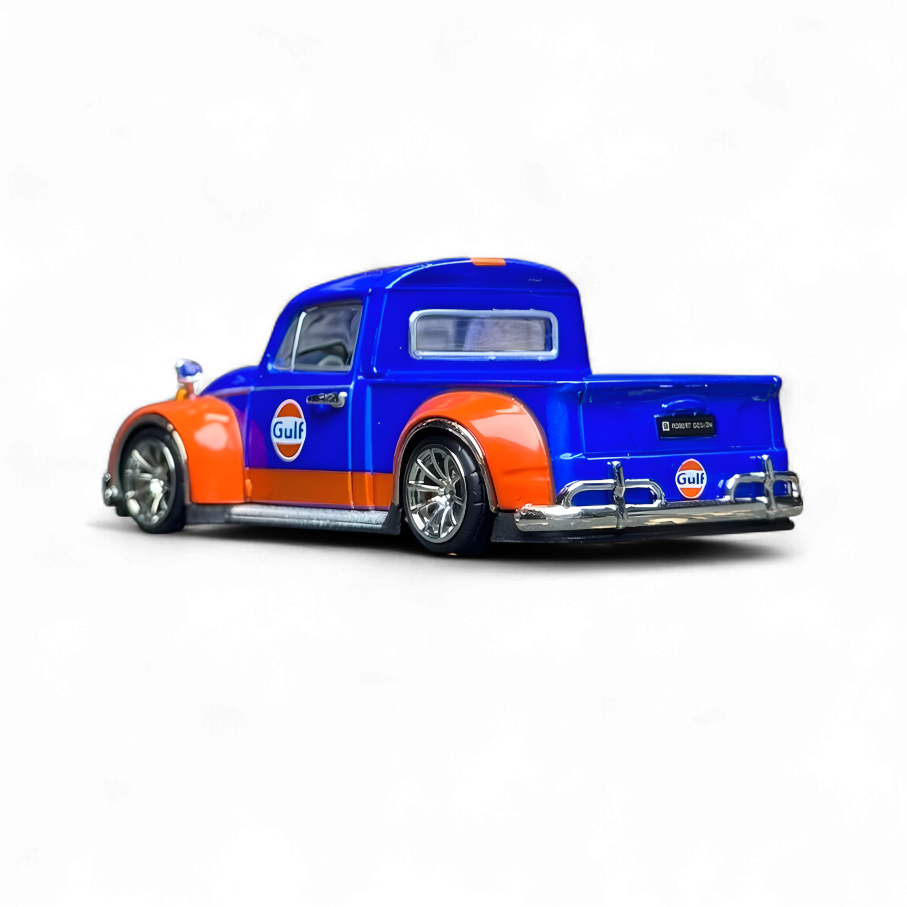 Beetle Pickup - G U L F Livery 1:64 by Liberty 64 4