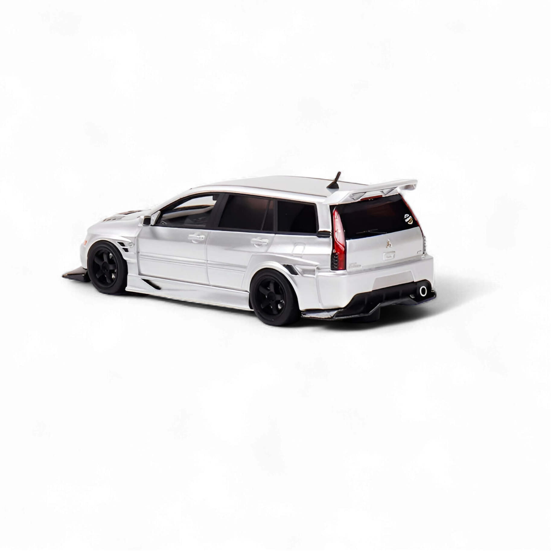 Mitsubishi Lancer EVO 9 Wagon 1:64 by Error404  2