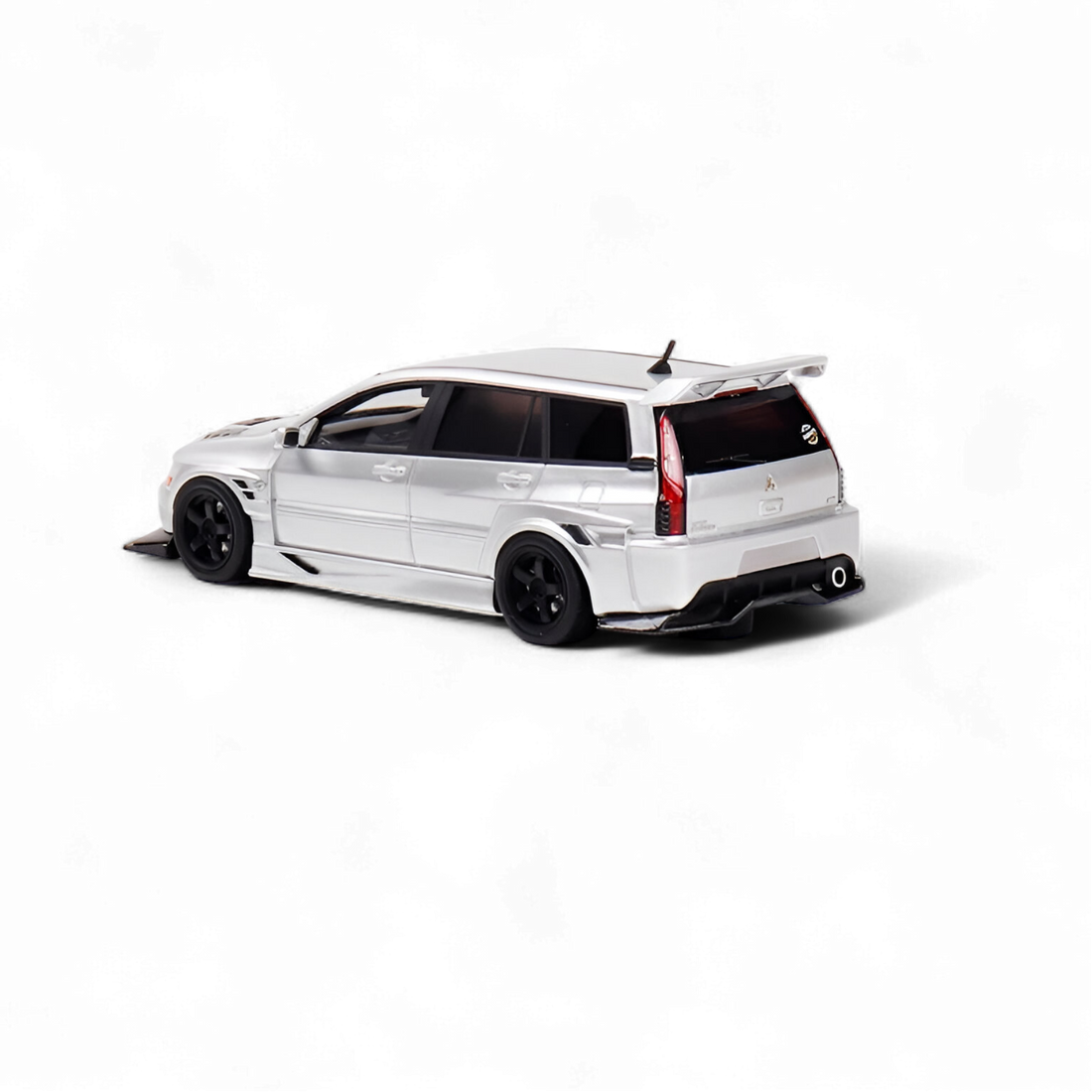 Mitsubishi Lancer EVO 9 Wagon 1:64 by Error404  2