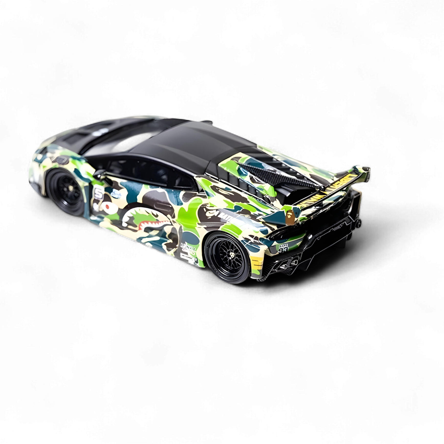 Lamborghini Huracan LP610-4 LWBK WideBody Resin - CAMOUFLAGE 1:64 by Flame  3