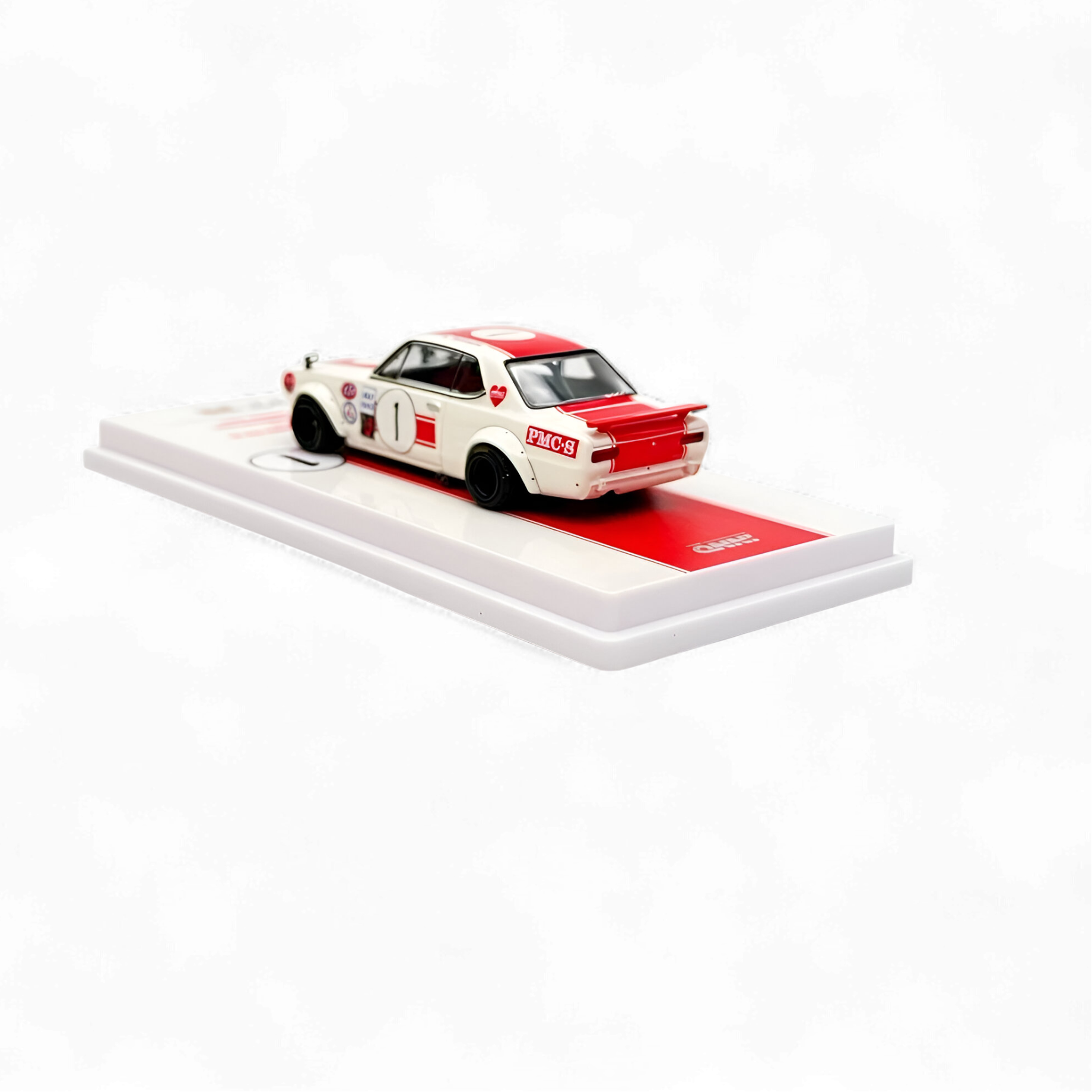 Nissan Skyline 2000 GT-R KPGC10 #1 Takahashi Kunimitsu Fuji Masters 1971 1:64 by Inno64  3