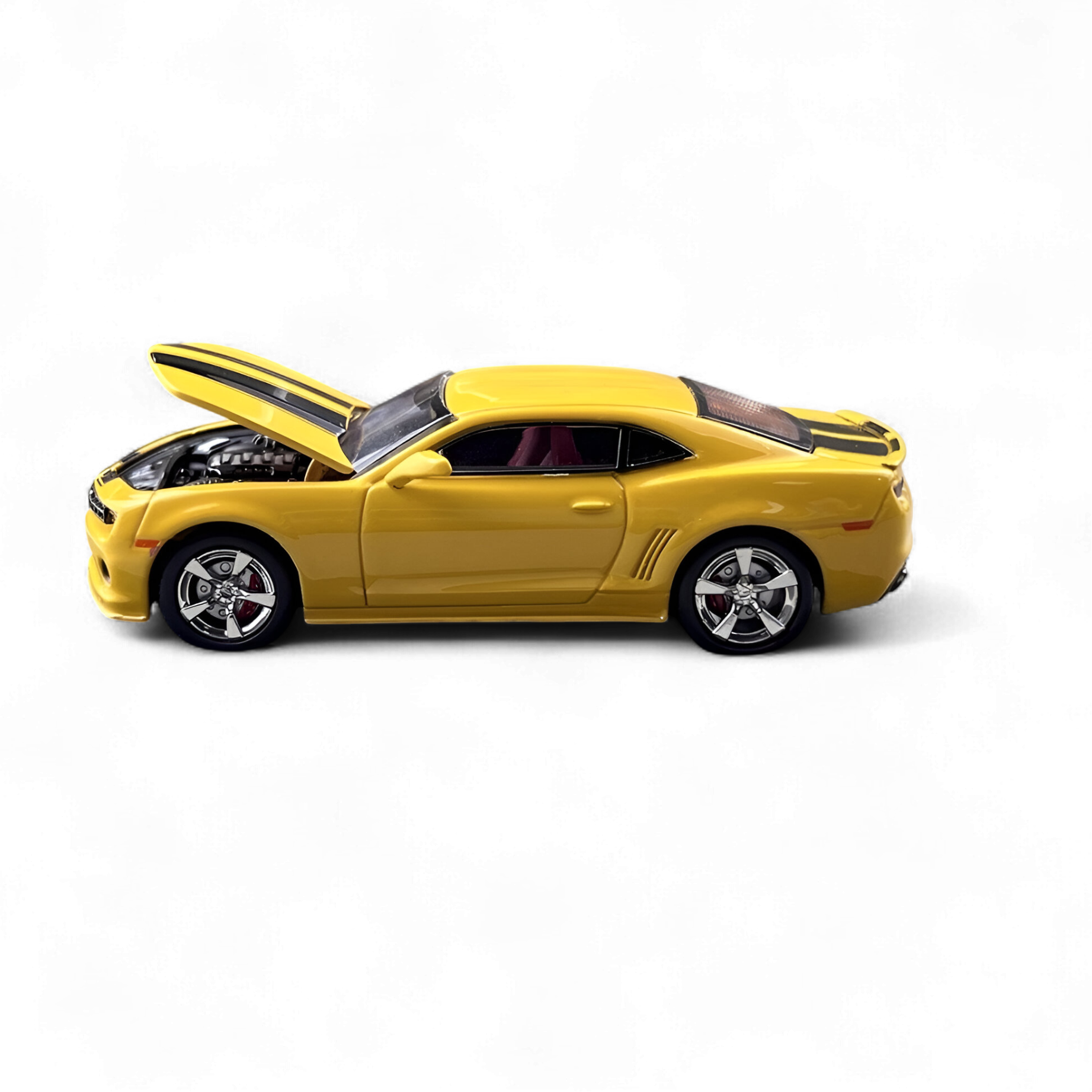 Chevrolet Camaro Bumblebee Yellow 1:64 by FineWorks64  2