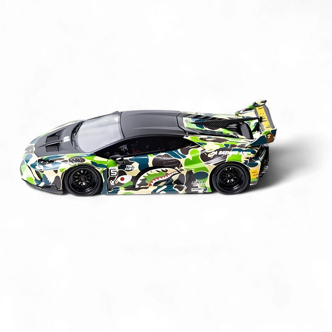 Lamborghini Huracan LP610-4 LWBK WideBody Resin - CAMOUFLAGE 1:64 by Flame  4