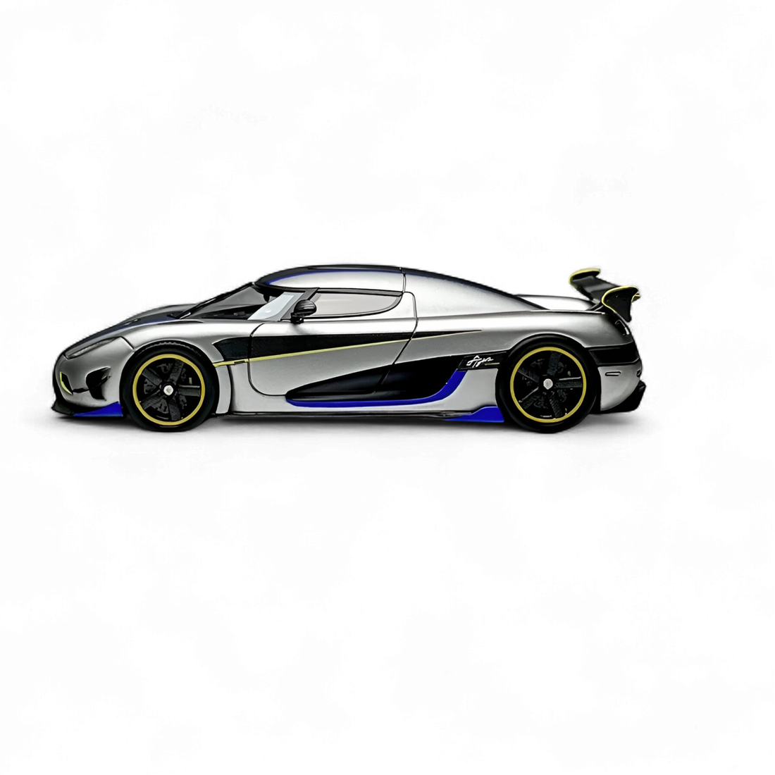 Koenigsegg Agera RS Matte Silver Gray 1:64 by Guo Ji  4